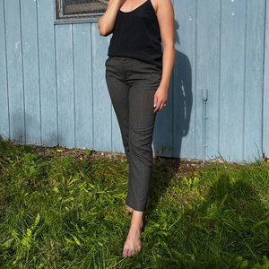 GAP Straight-Legged Stretchy Cropped Slacks in Charcoal (8)